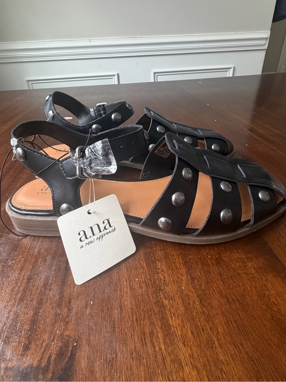a.n.a Normey Womens Black Studded Fisherman Sandals Buckle Flat Shoes 10M NWT